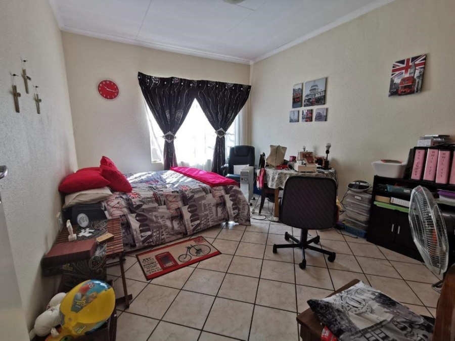 3 Bedroom Property for Sale in Baillie Park North West